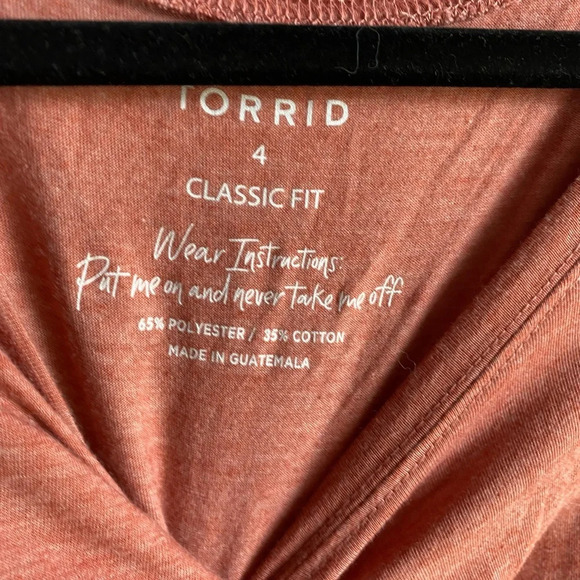 Torrid Super Soft Knits Womens Crew T-Shirt Dusty Red Short Sleeve Stretch Sz 4 - Picture 5 of 7